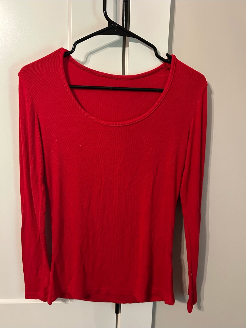 Source Unknown Red Long Sleeve Scoop Neck Top - Picture 2 of 4
